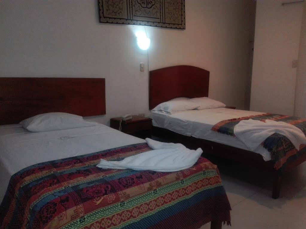 Hotel La Casona Iquitos Exteriör bild