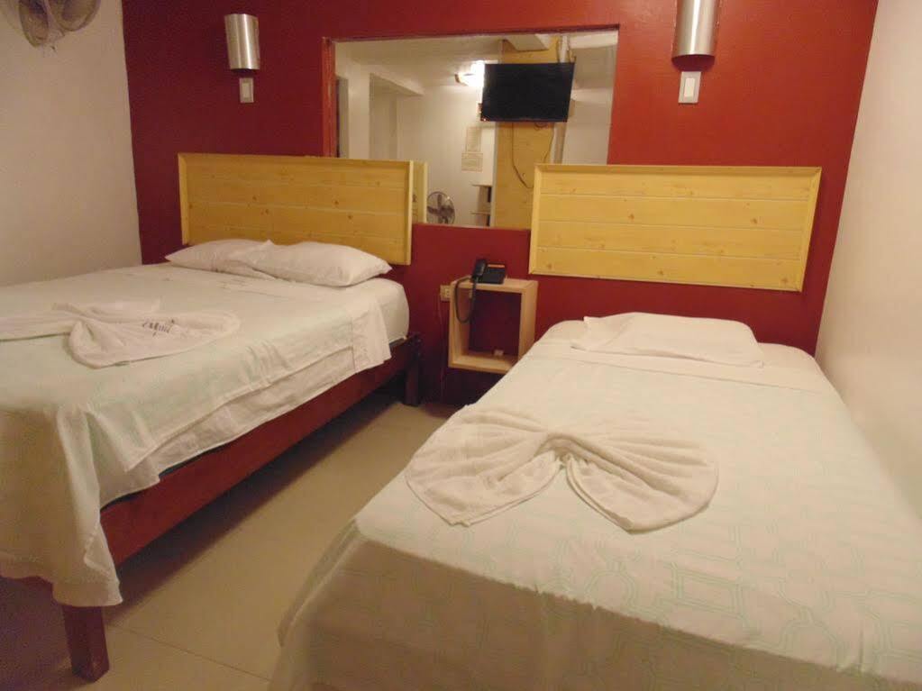 Hotel La Casona Iquitos Exteriör bild